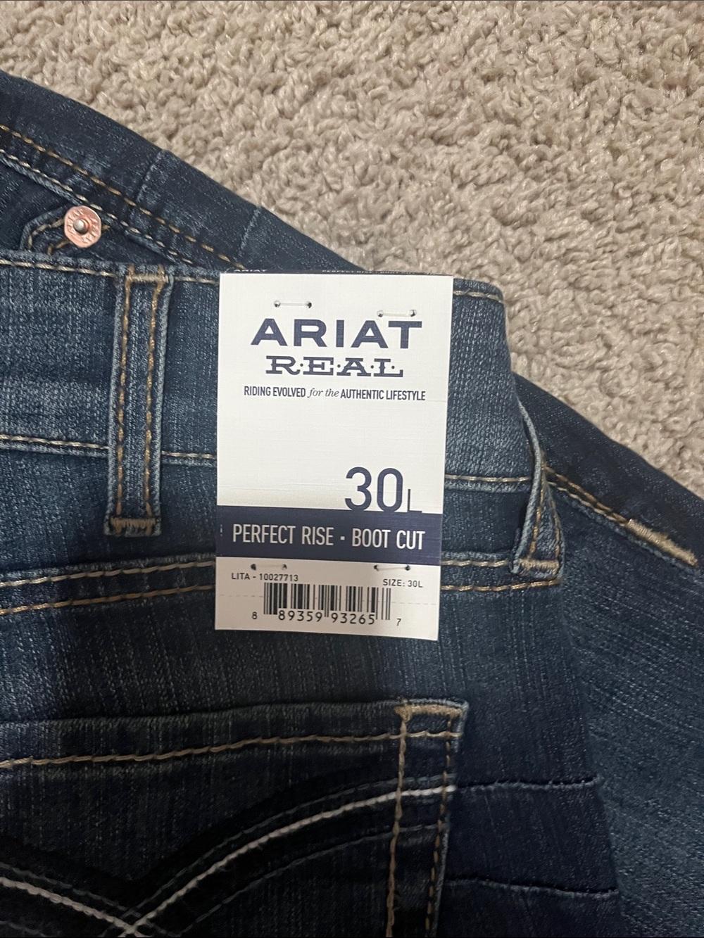 Ariat Dark Blue Flare Jeans with Pocket Stitching - Picture 5 of 5